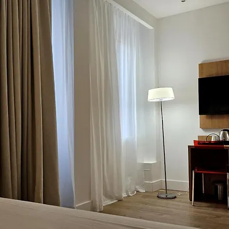 Carlton Nice, Fully Renovated Hotell