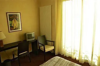Carlton Nice, Fully Renovated 3* ניס